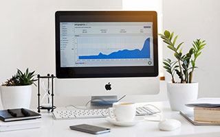 曼联砸700万豪赌17岁天才！拉爵的“下一代计划”能否复制曼城神话